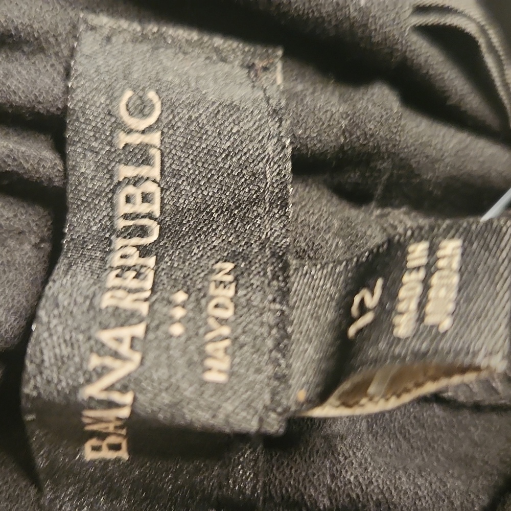 Banana Republic Timeless Staple black pull on flat front trouser pants.size 12 - Picture 8 of 11